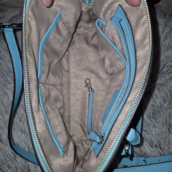 Michael Kors Cindy Large Dome Sachel/ Crossbody Turquoise Women's Bag - Picture 5 of 13